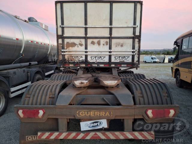 2015 GUERRA SEMI-REBOQUE 