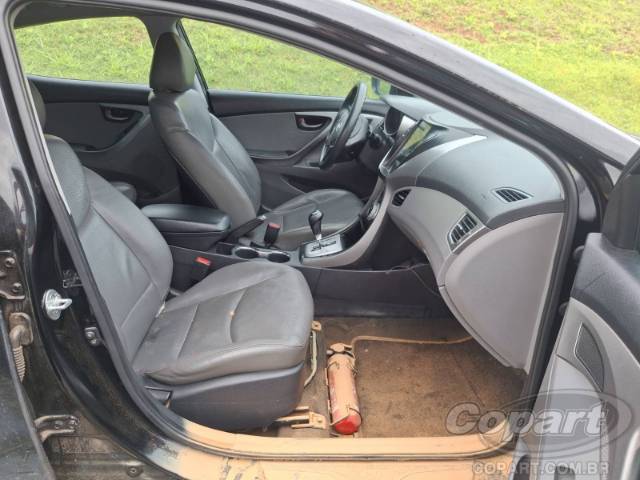 2012 HYUNDAI ELANTRA 
