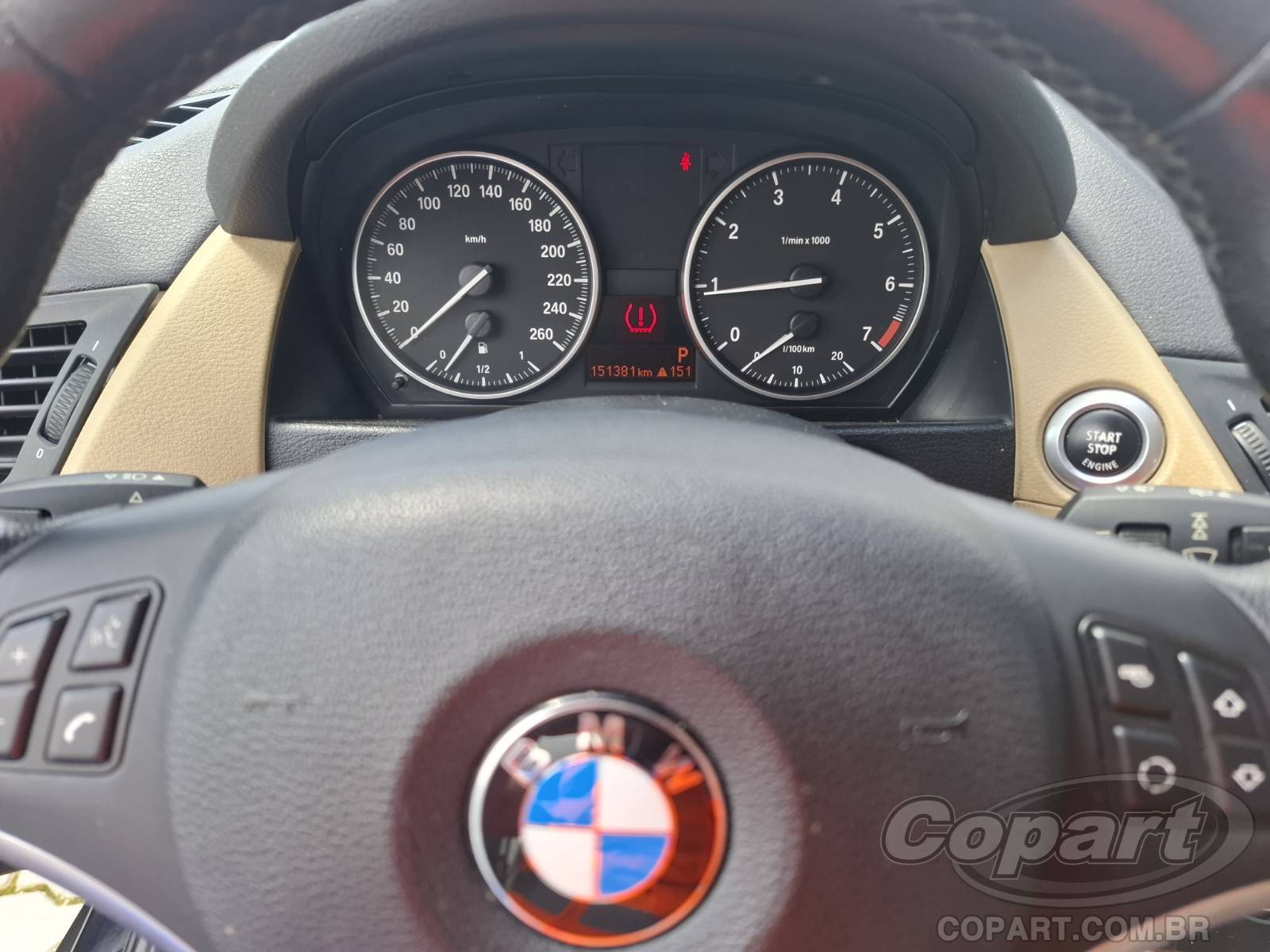 Foto 8 de 11: 2012 BMW X1