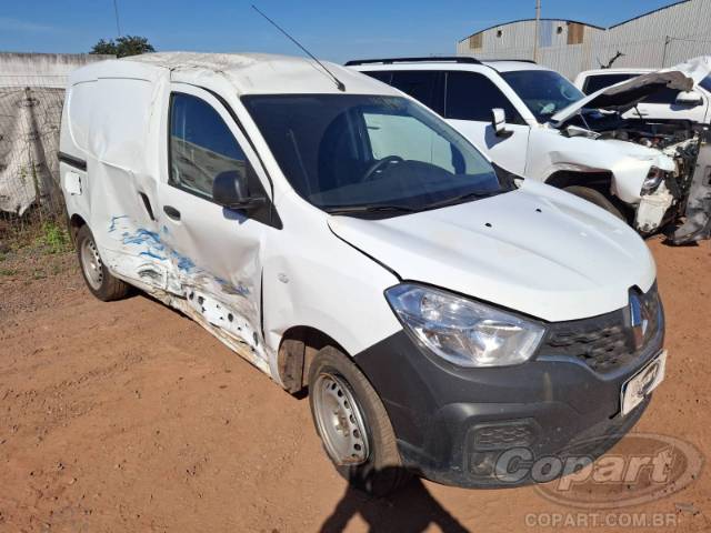 2025 RENAULT KANGOO 