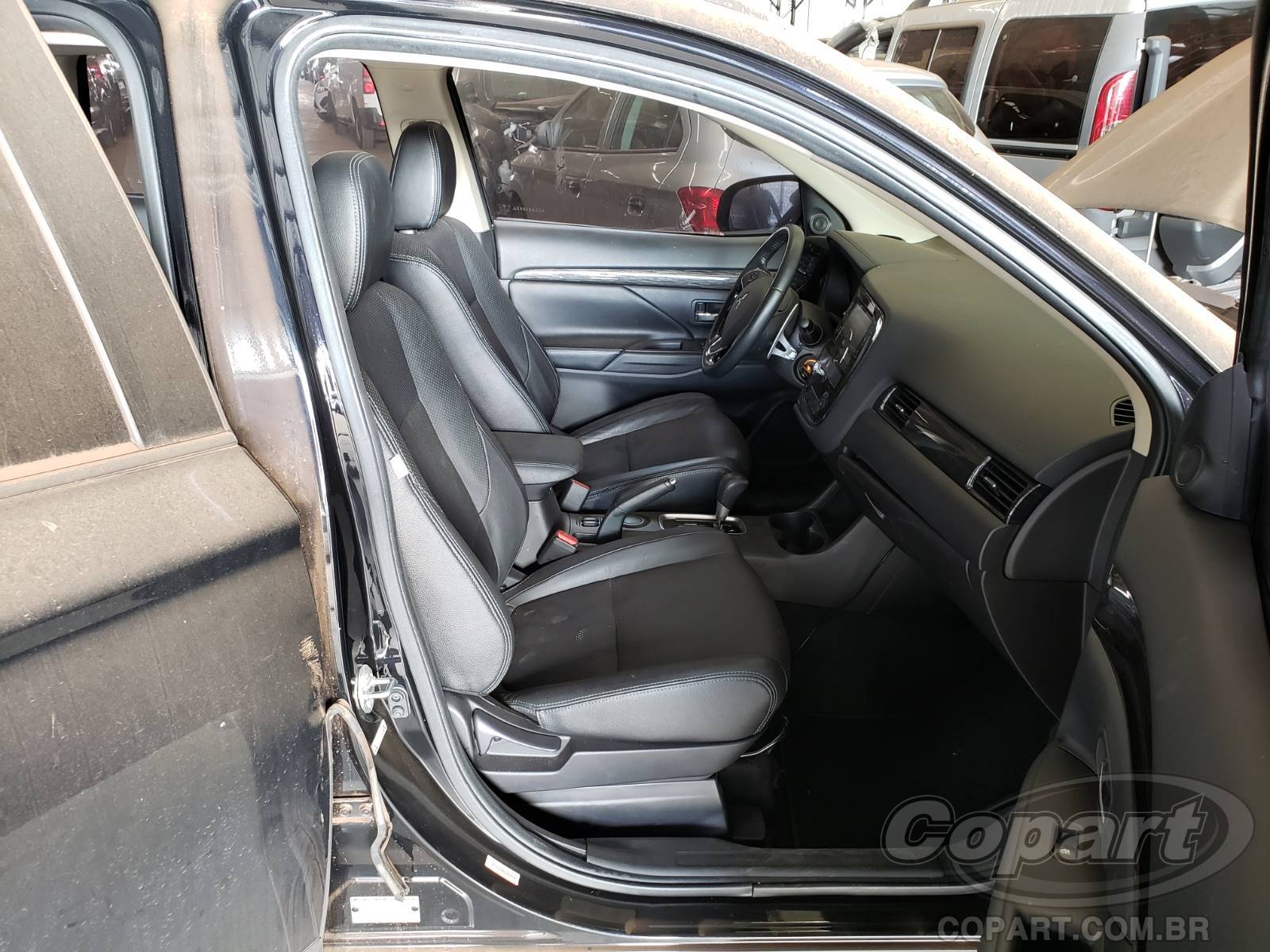 2016 MITSUBISHI OUTLANDER — leilão em Ribeirão Preto/SP (foto 5)