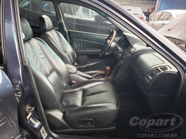 2001 MITSUBISHI GALANT 