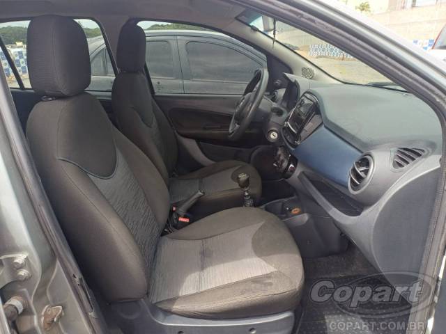 2015 FIAT UNO 