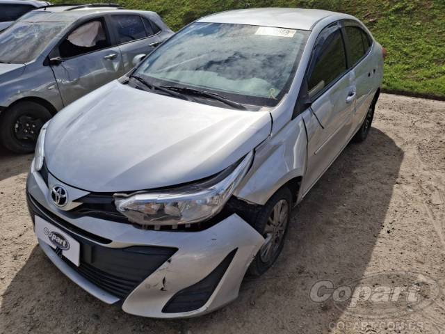 2020 TOYOTA YARIS SEDA 