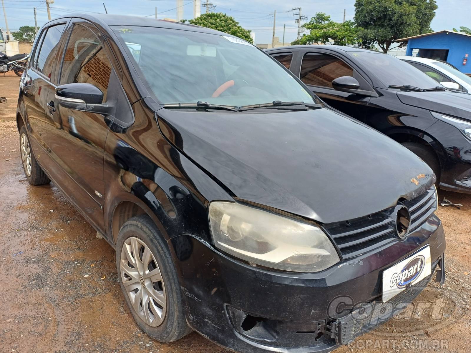 Veículo VW - VolksWagen Volkswagen Volkswagen Fox 1.0 Total Flex 2013 em leilão