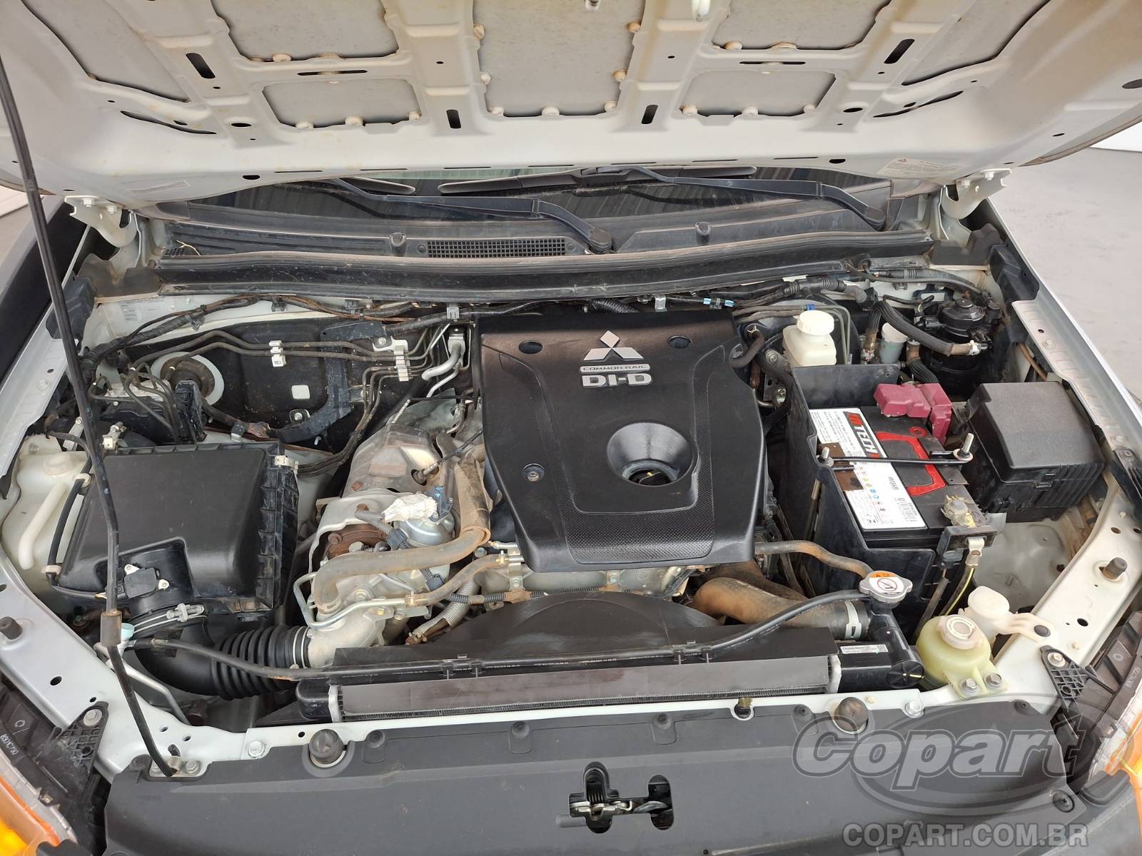Foto 7 de 11: 2024 MITSUBISHI L200 TRITON