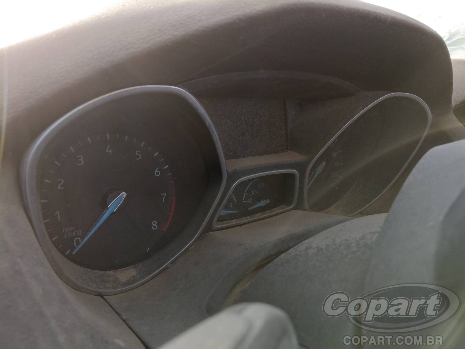 Foto 8 de 10: 2017 FORD FOCUS FASTBACK