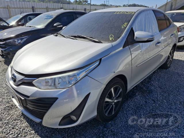 2019 TOYOTA YARIS SEDA 