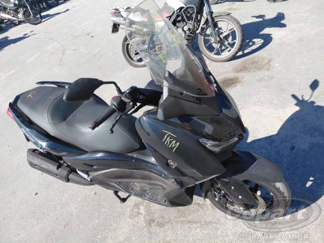 2022 YAMAHA XMAX 