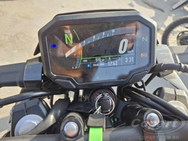 2026 KAWASAKI Z500 