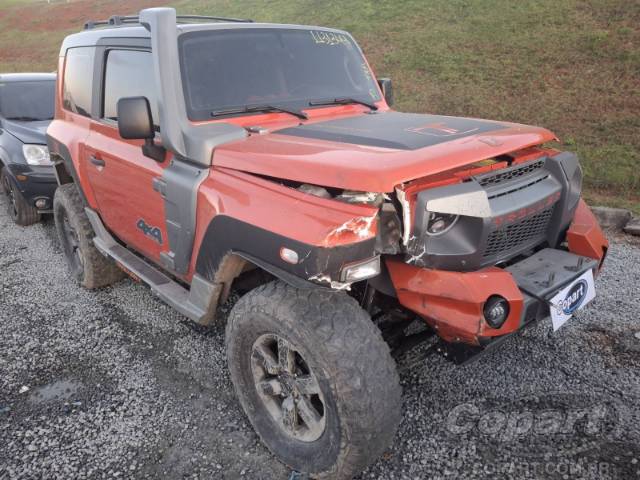 2018 TROLLER T4 