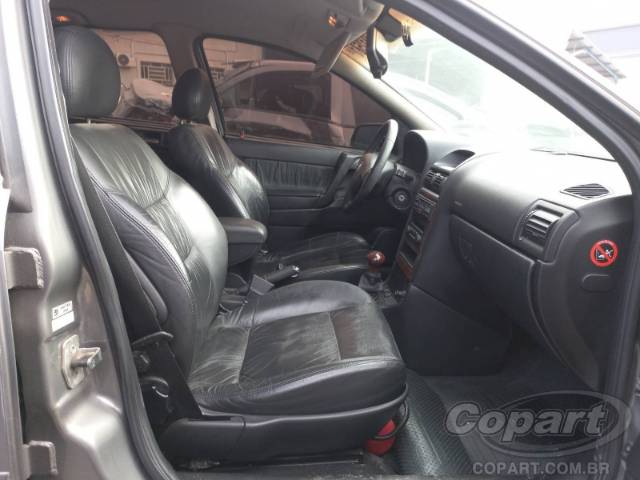 2005 CHEVROLET ASTRA SEDAN 