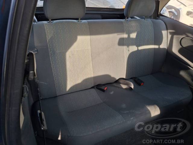 2001 CHEVROLET CORSA 