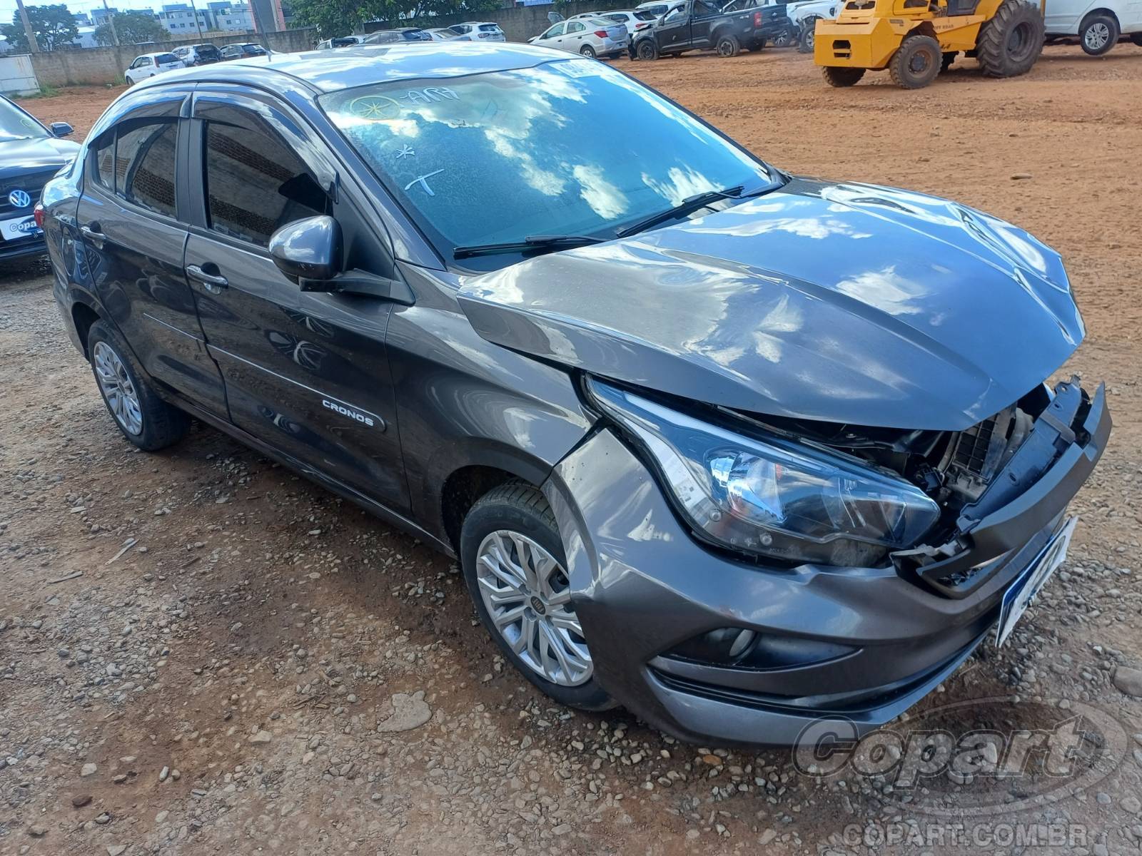 Veículo Fiat Cronos Fiat Cronos Drive 1.3 Firefly 2021 Médio Dano Frontal 2021 em leilão