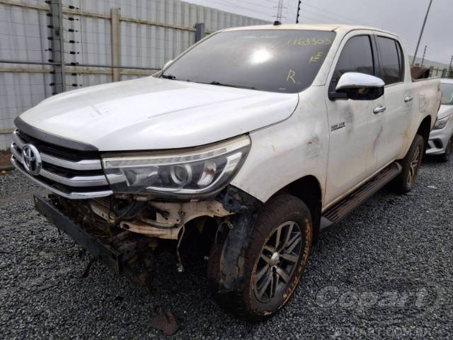 2016 TOYOTA HILUX CD 