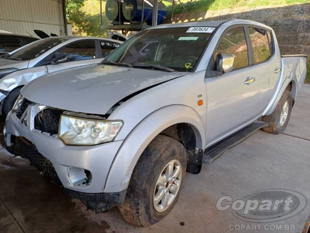 2013 MITSUBISHI L200 TRITON 