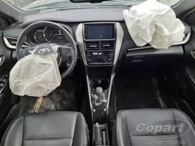 2021 TOYOTA YARIS 