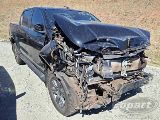 2023 TOYOTA HILUX CD 