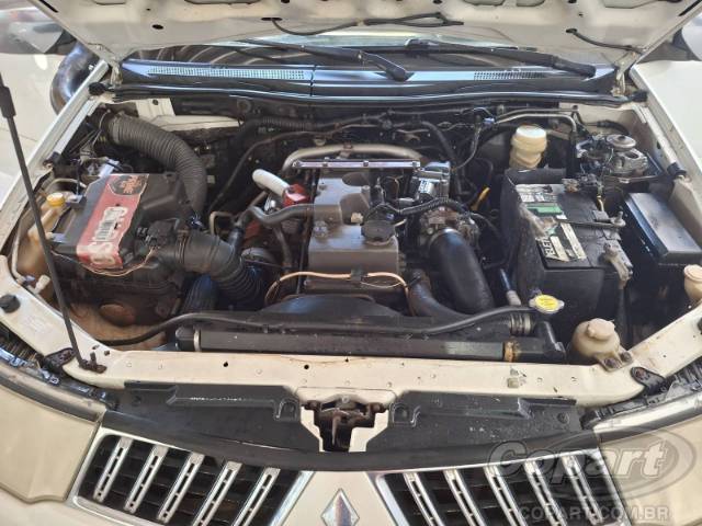 2011 MITSUBISHI PAJERO DAKAR 