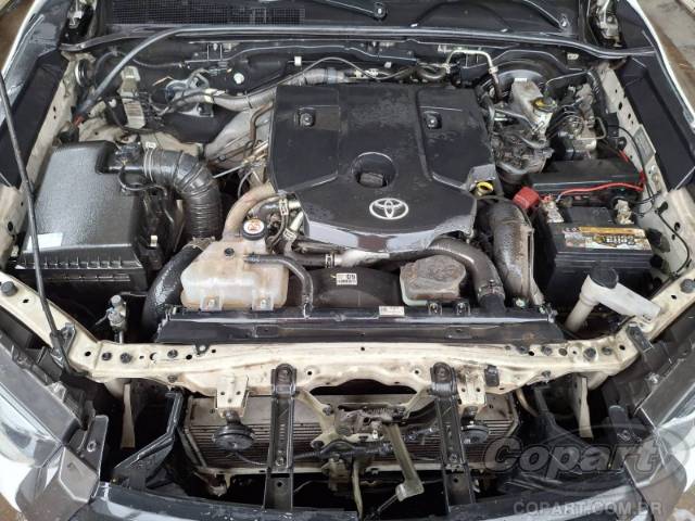 2024 TOYOTA HILUX CD 