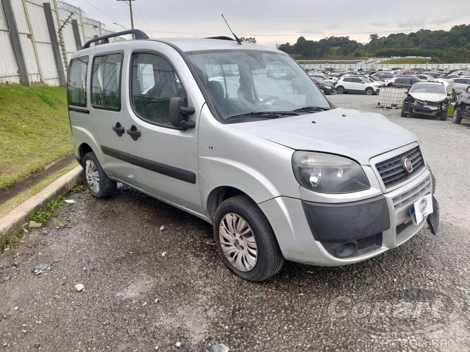 Veículo Fiat Doblo Fiat Doblo Essence 7 Lugares 1.8 16V 2021 Enchente Média Monta 2021 em leilão