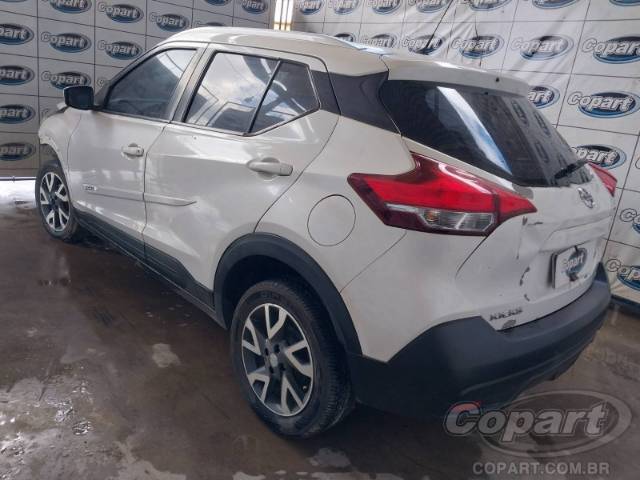 2018 NISSAN KICKS 
