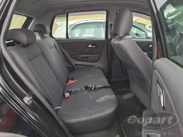 2011 VOLKSWAGEN FOX 