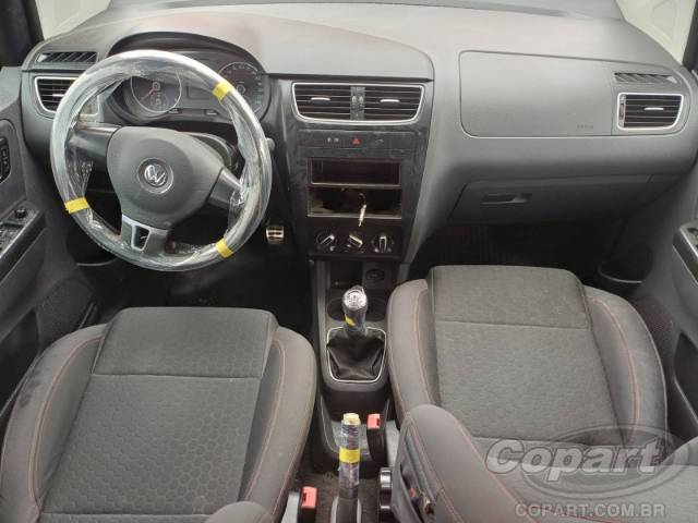 2013 VOLKSWAGEN FOX 