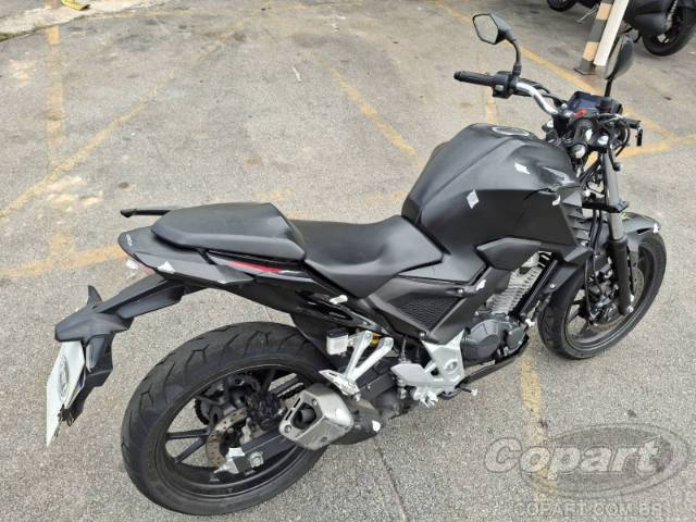 2024 HONDA CB 300F 