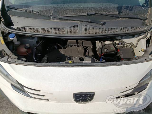 2025 PEUGEOT EXPERT 