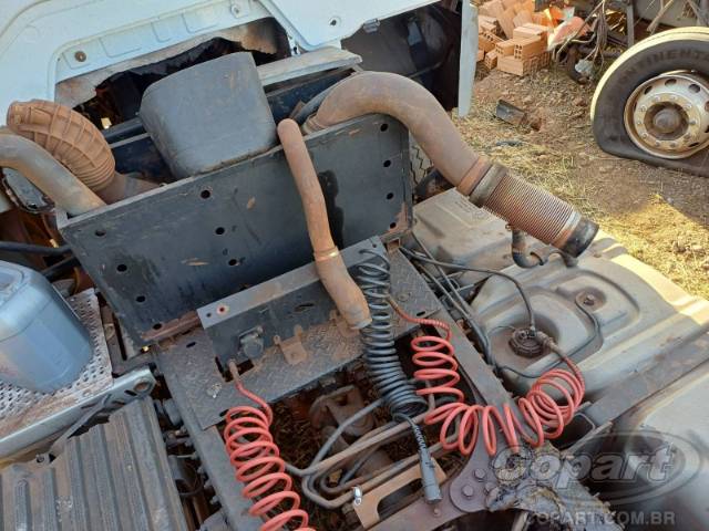 2016 MERCEDES BENZ AXOR 