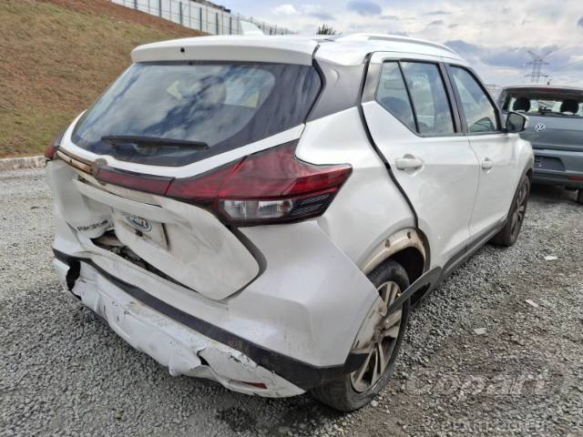 2022 NISSAN KICKS 