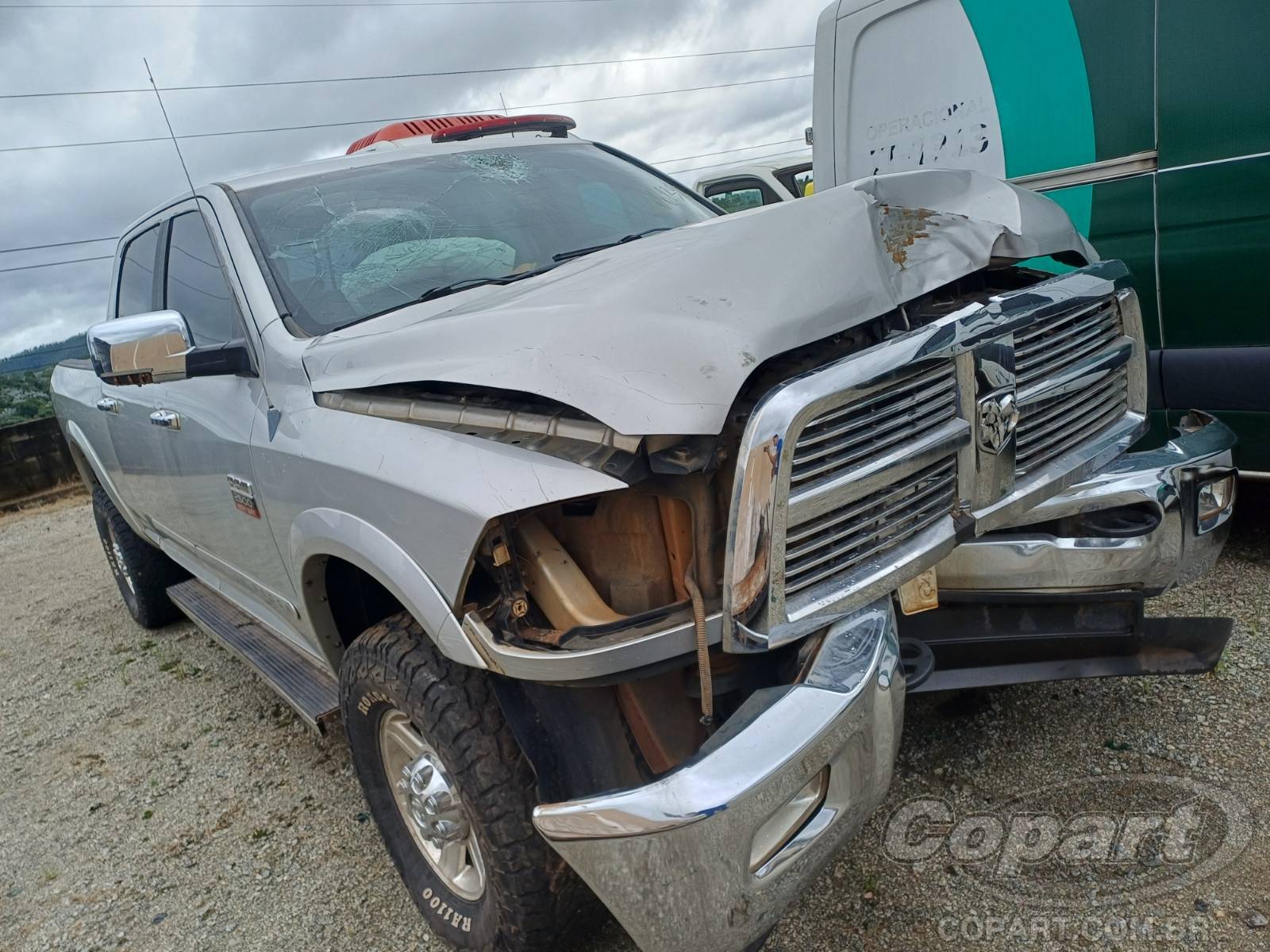 Veículo FIAT 2500 RAM 2500 Crew Cab Laramie 6.7 I6 Turbo 2012 2012 em leilão