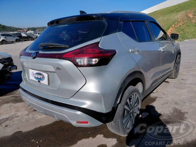 2022 NISSAN KICKS 