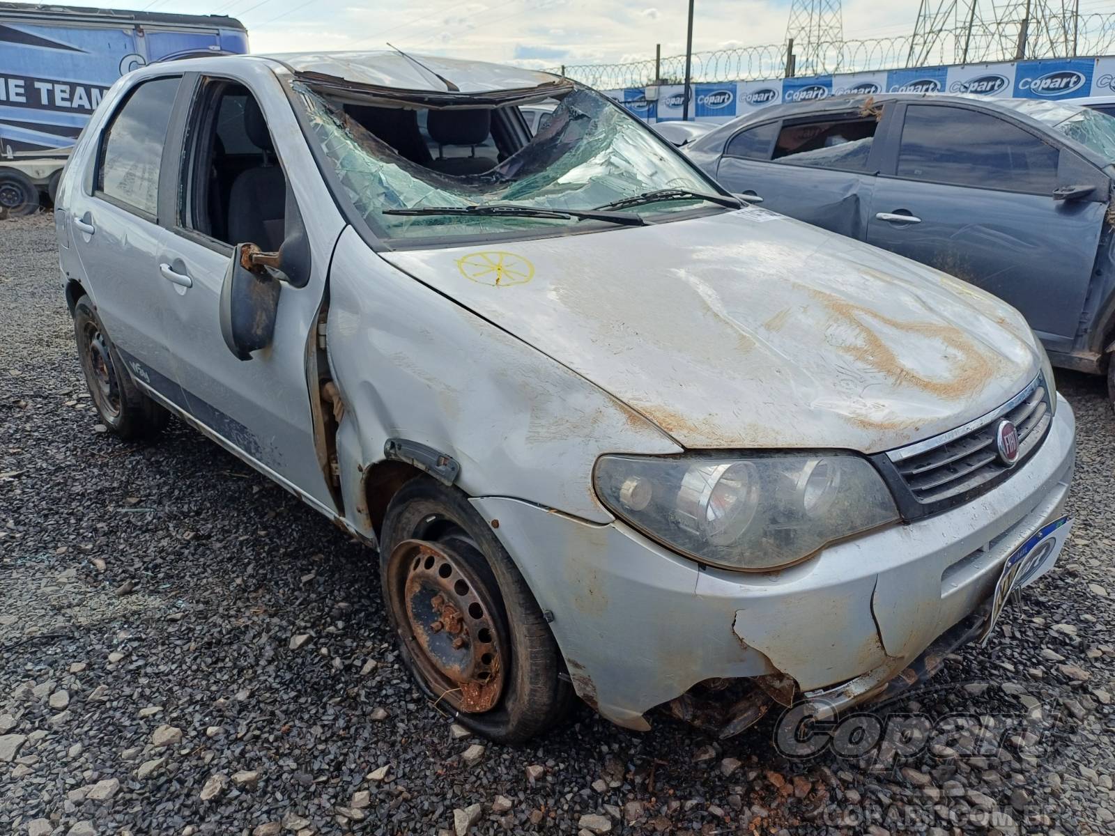 Veículo Fiat Palio Fiat Palio Fire Way 1.0 Evo 2016 Recuperável 2016 em leilão