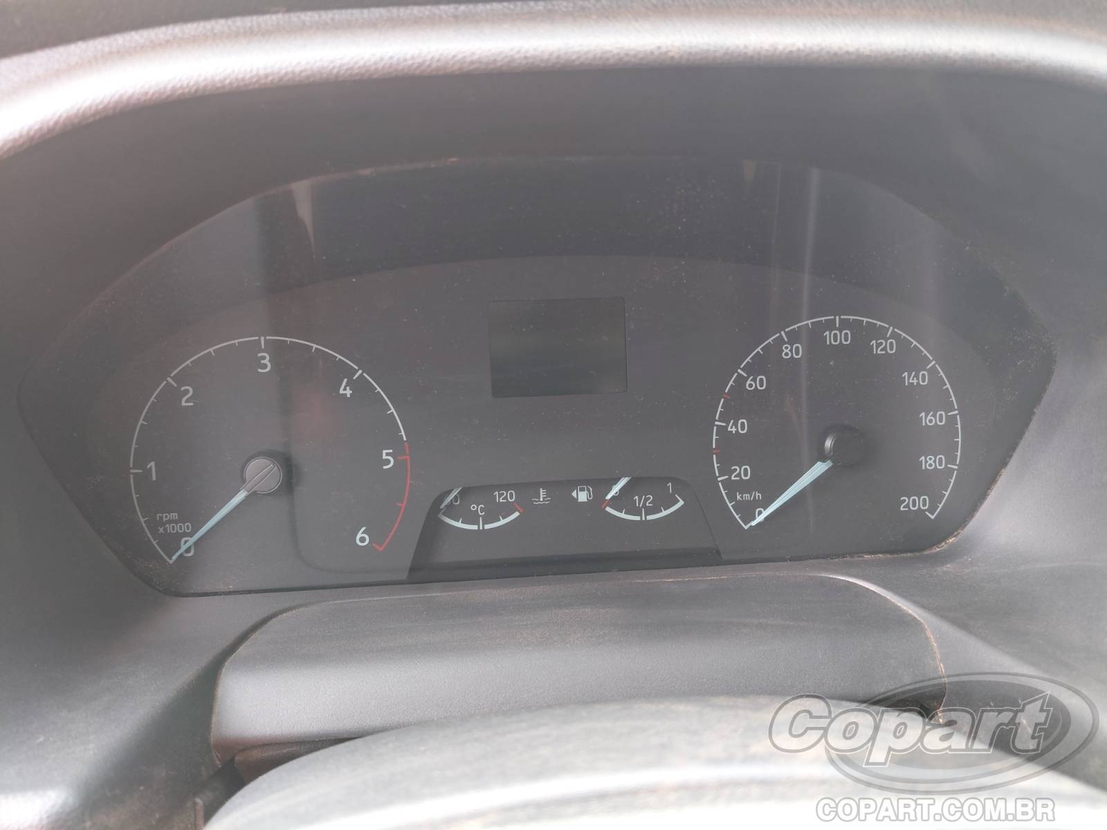Foto 8 de 11: 2023 FORD TRANSIT FURGAO Transit Furgao L2H3 - 350 F 2.0 Ecoblue Turbo
