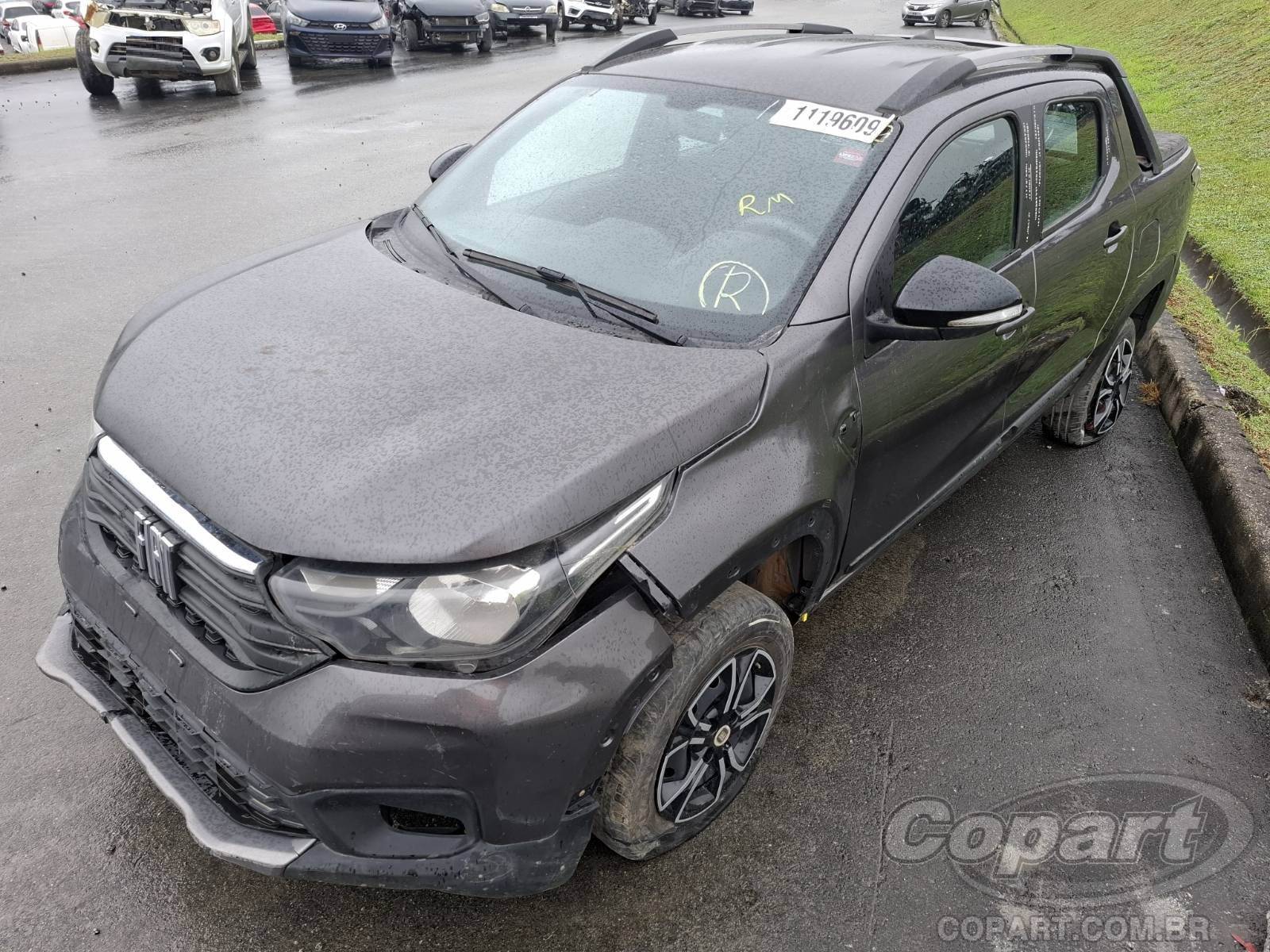 Foto 2: 2024 FIAT STRADA CD