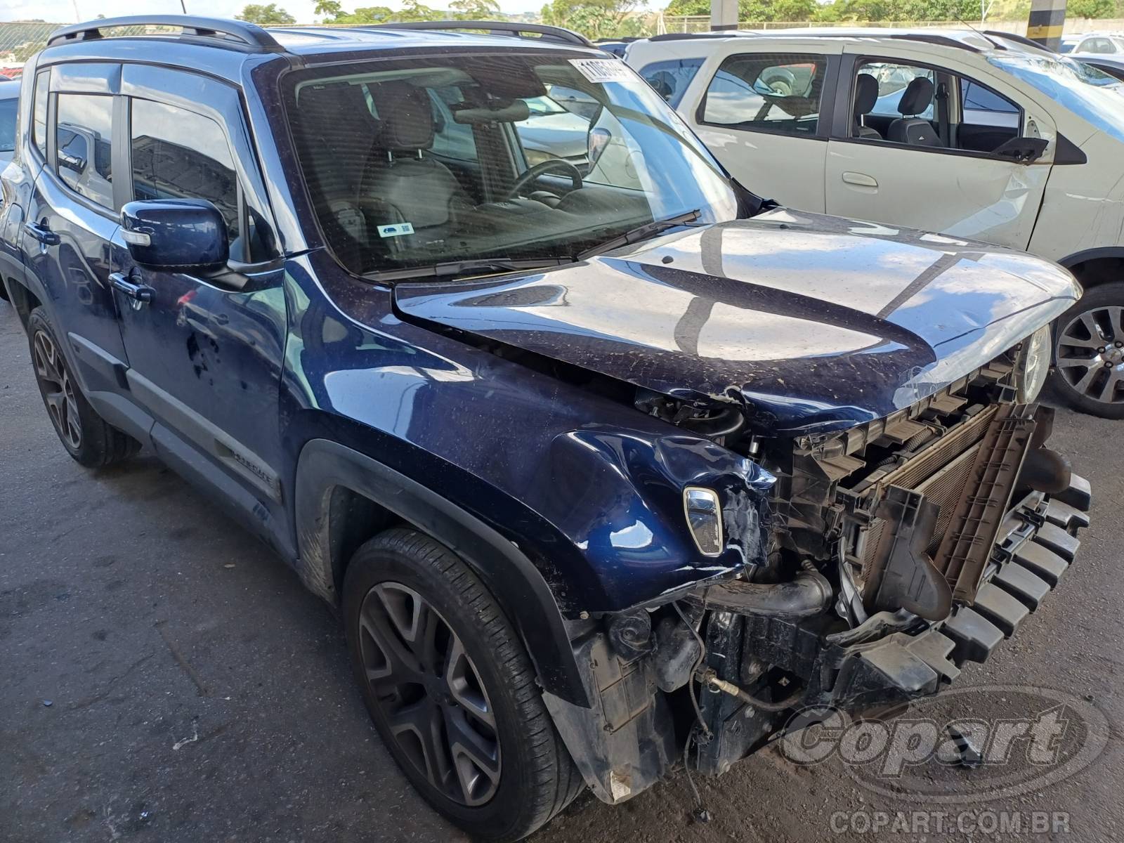 Veículo Fiat Renegade Jeep Renegade Longitude 1.8 16V E.TorQ Evo 2021 2021 em leilão