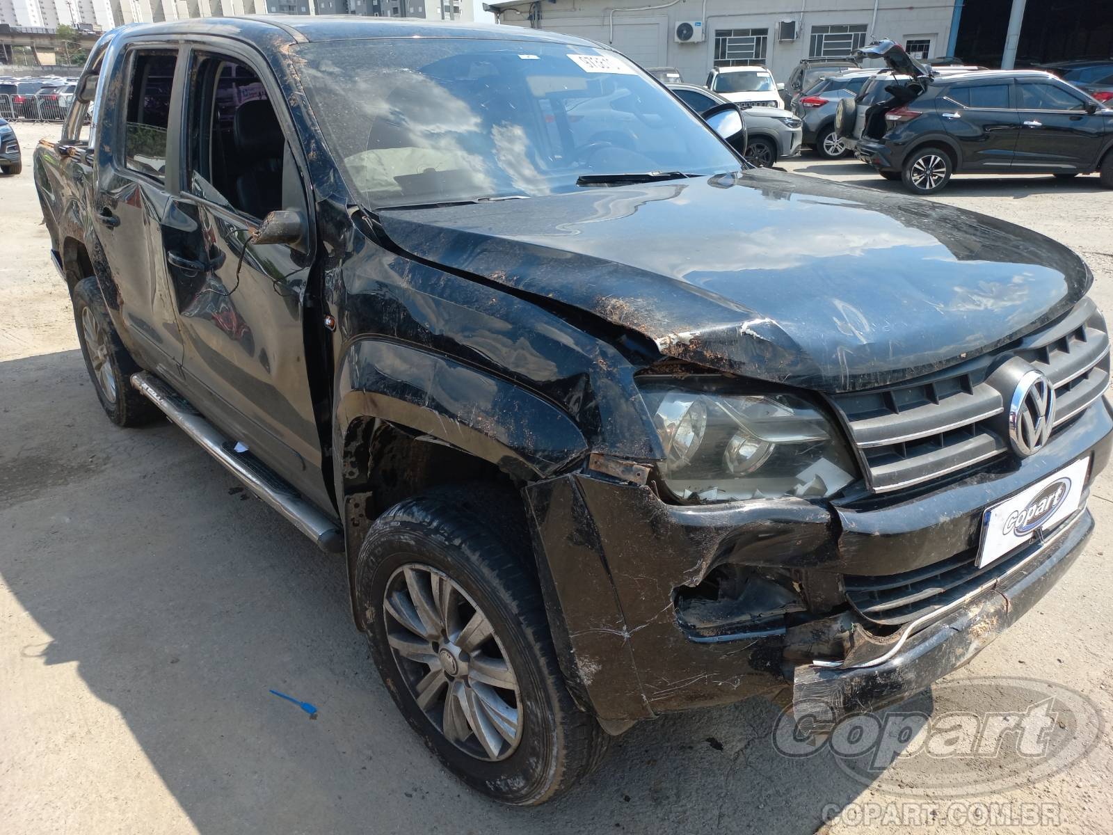 Veículo VOLKSWAGEN Amarok Volkswagen Amarok Highline 4Motion 2.0 TDI BiTurbo 2011 Colisão Média Monta 2011 em leilão