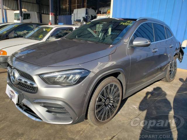 2025 MERCEDES BENZ GLA 