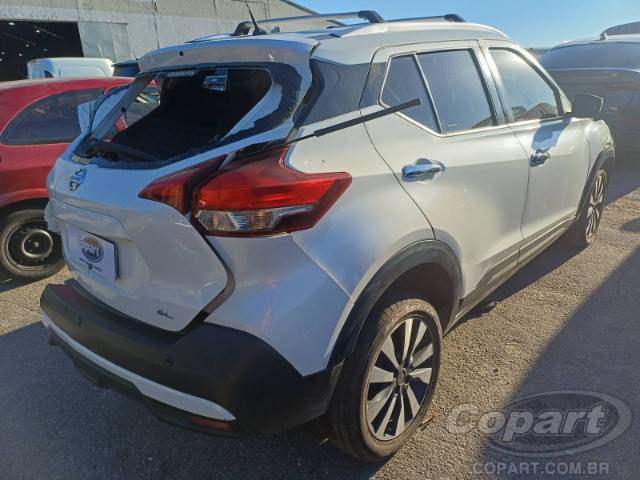 2019 NISSAN KICKS 