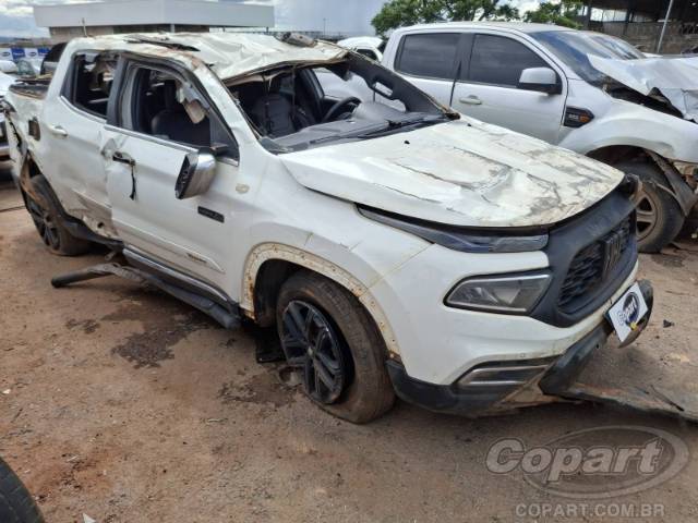 2022 FIAT TORO 