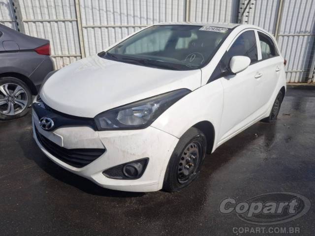 2015 HYUNDAI HB20 