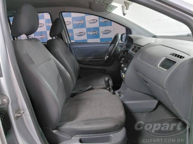 2013 VOLKSWAGEN FOX 