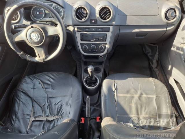 2011 VOLKSWAGEN VOYAGE 