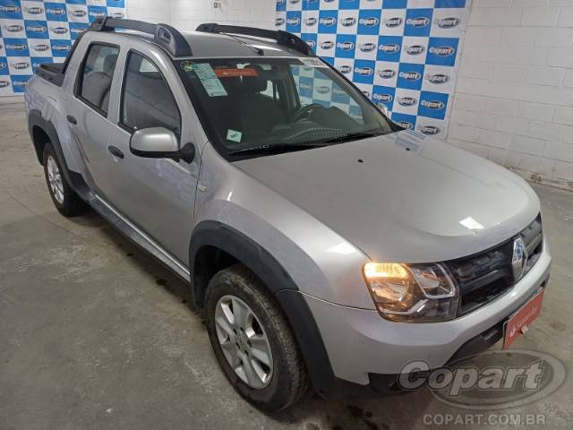 2022 RENAULT DUSTER OROCH 