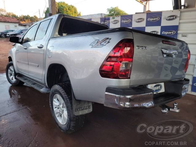 2017 TOYOTA HILUX CD 