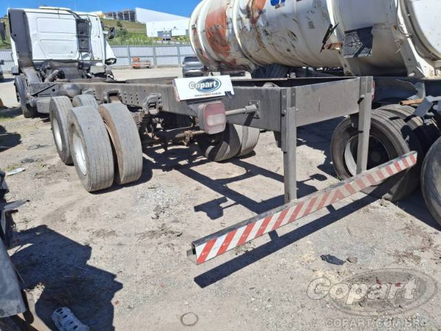 2013 VOLKSWAGEN CONSTELLATION 