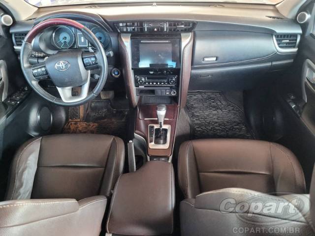 2018 TOYOTA HILUX SW4 