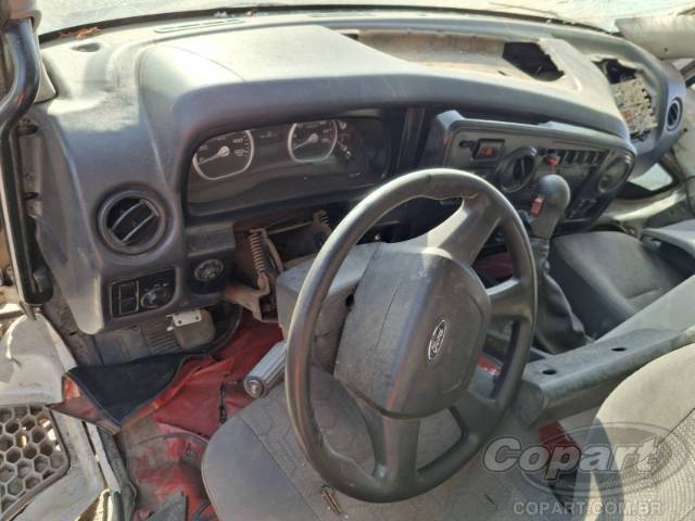 2015 FORD CARGO 2423 